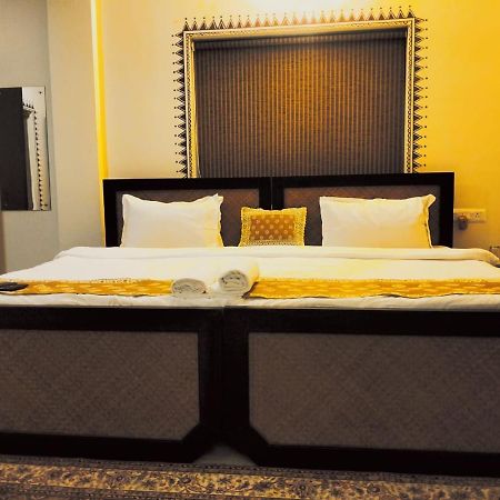 Hotel Kolam Shānti Niketan エクステリア 写真