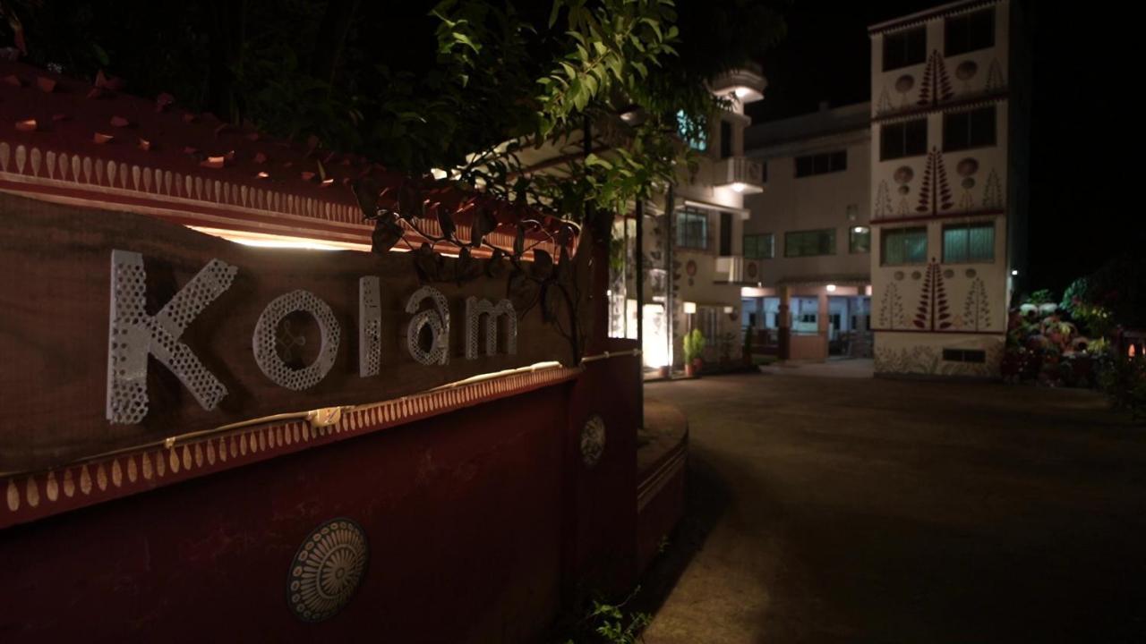 Hotel Kolam Shānti Niketan エクステリア 写真