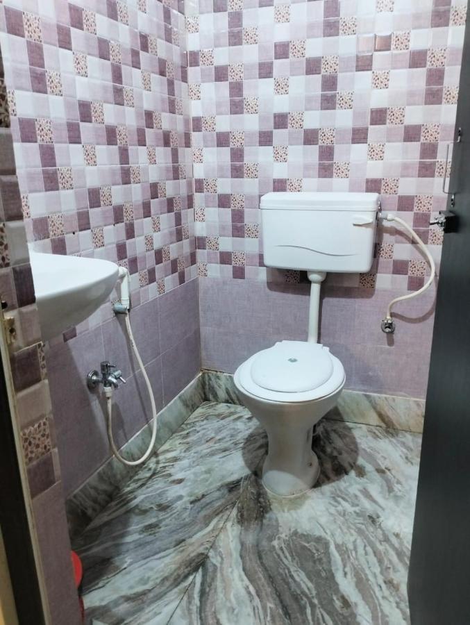 Hotel Kolam Shānti Niketan エクステリア 写真