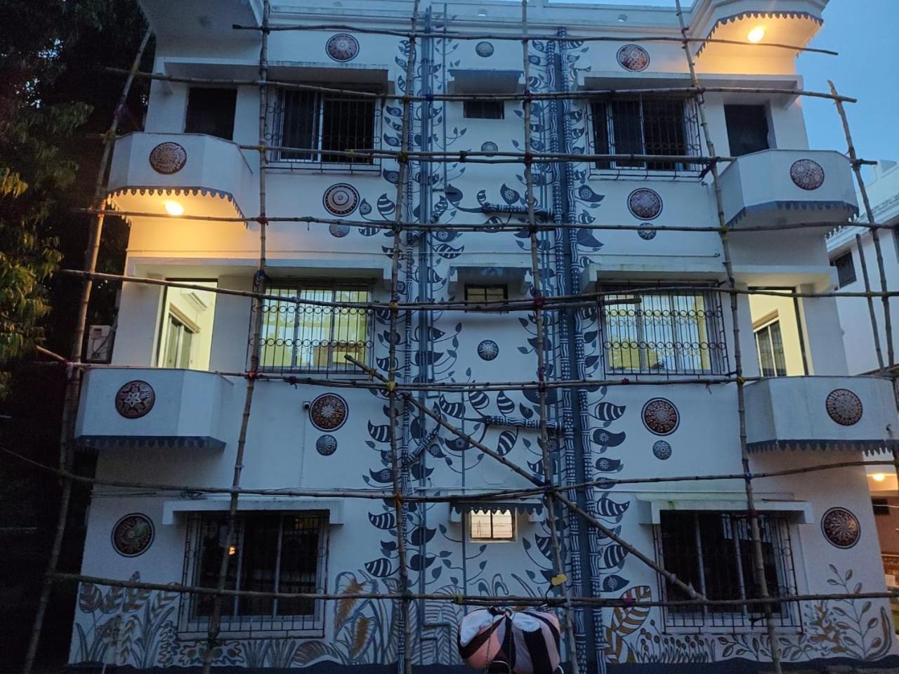 Hotel Kolam Shānti Niketan エクステリア 写真